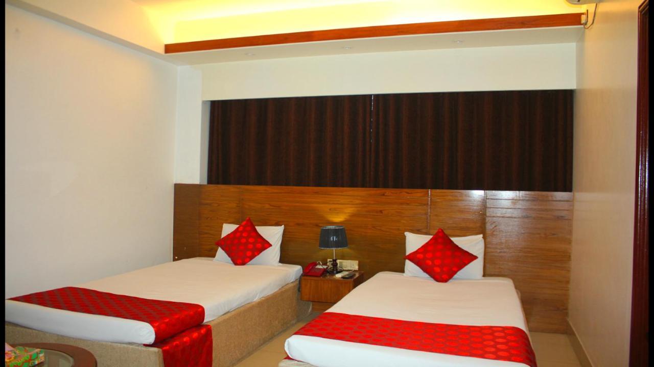 The Alina Hotel & Suites จิตตะกอง ภายนอก รูปภาพ